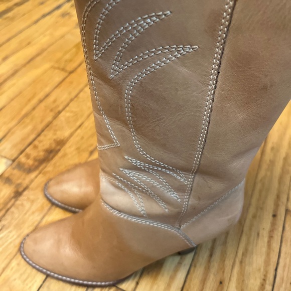 Kinney Ladies Boots - Picture 6 of 9
